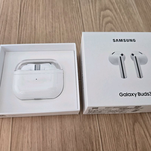 갤럭시버즈3 화이트 팝니다