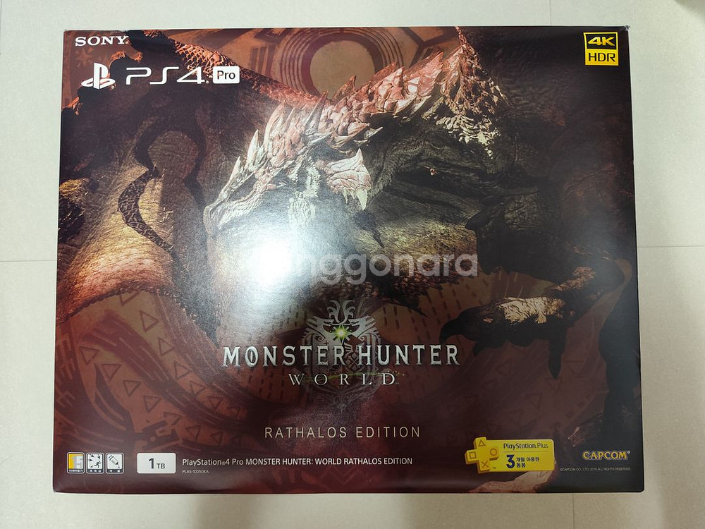 PS4PRO 한정판 미개봉 본체 몬스터헌터월드 라탈로스--0