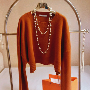 on:up 크롭 니트 스웨터 새옷