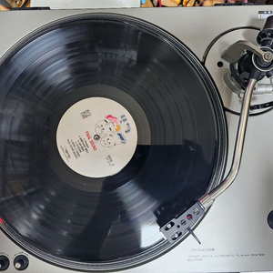 테크닉스 턴테이블 SL-1700