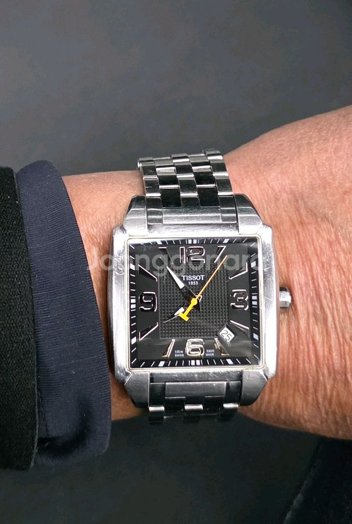 티쏘 쿼츠 남성시계 판매--0