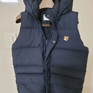 급처 메종키츠네 구스다운 패딩조끼 M 100사이즈 상태극상