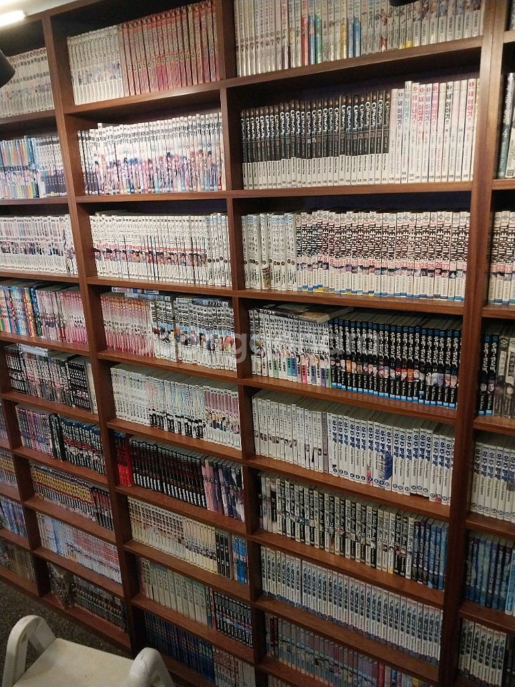 만화카페.책.비품일체 전부.--3