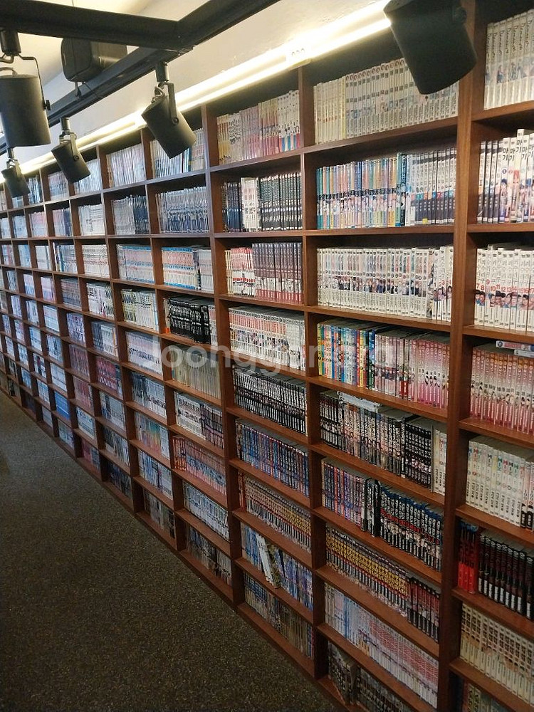 만화카페.책.비품일체 전부.--4