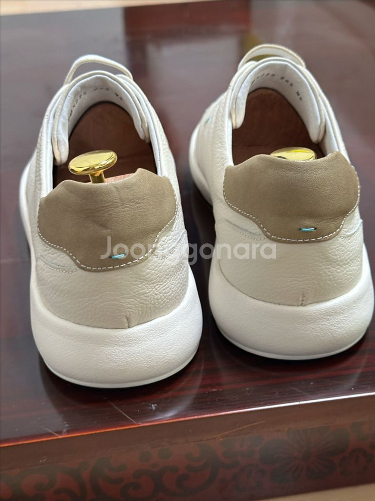 닥스 아이보리 가죽 스니커즈 265mm--2