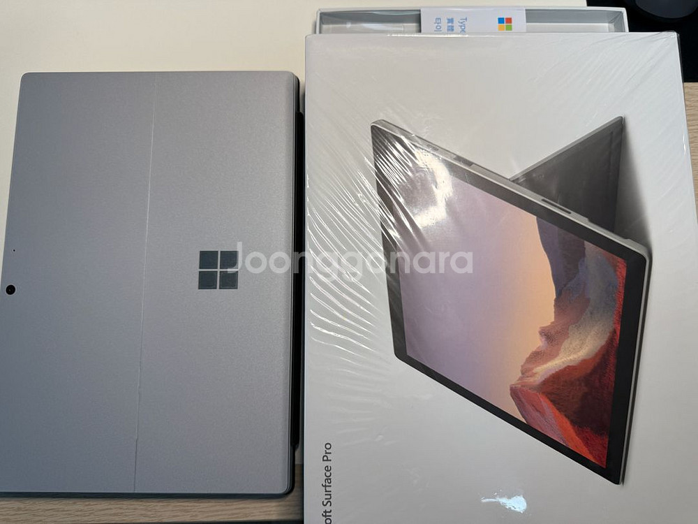 서피스프로7 i5/8/256 풀박스 신품급 소장용--0