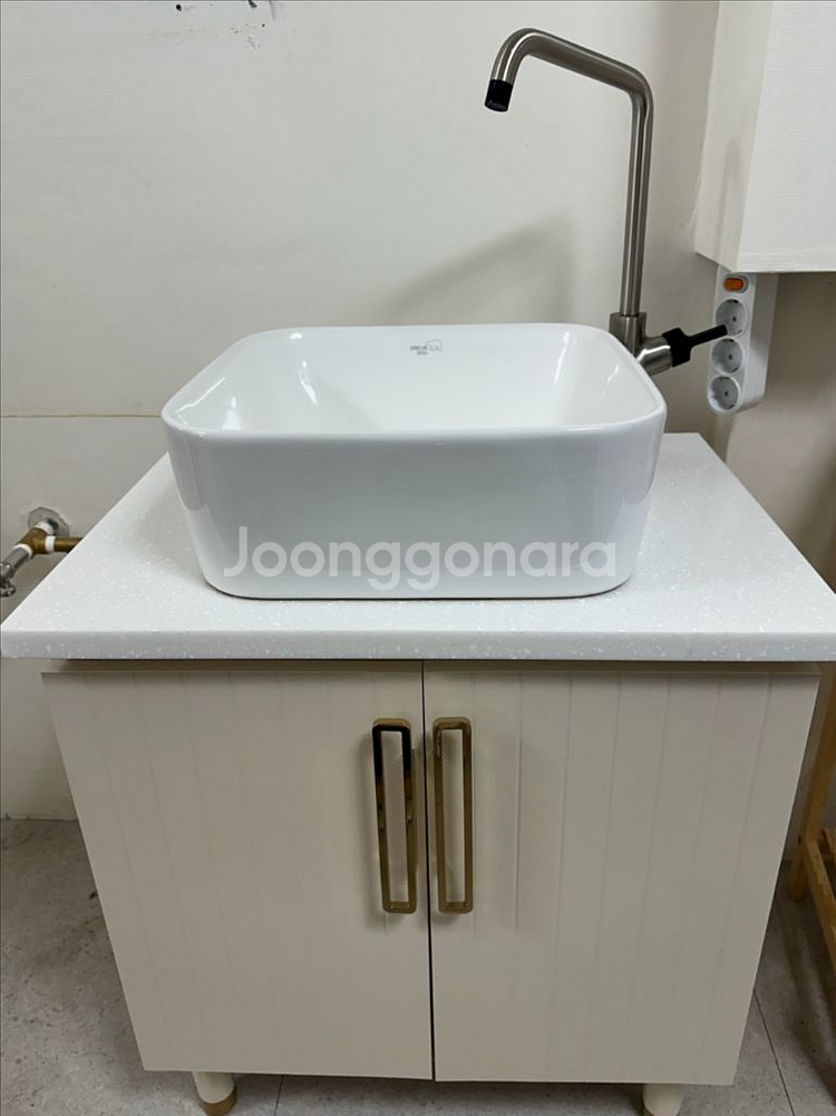 수전 세면대 하부장 판매합니다--0