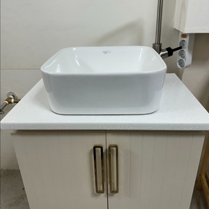 수전 세면대 하부장 판매합니다