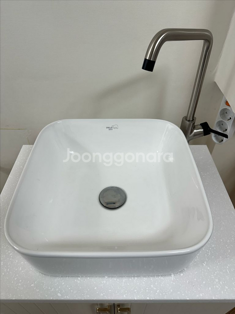 수전 세면대 하부장 판매합니다--2