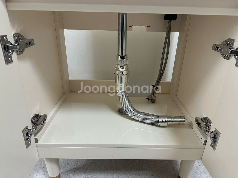 수전 세면대 하부장 판매합니다--3