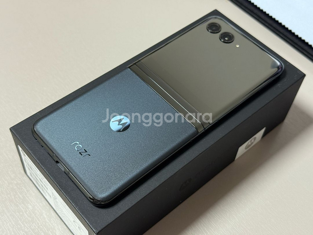 모토로라 레이져 울트라40 256GB--3