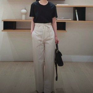 유메르 모르코 벨티드팬츠1사이즈 라이트베이지