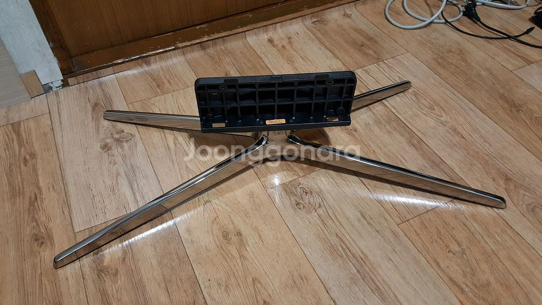 TV 스텐드 받침대 팝니다 (LG, 삼성 정품 스탠드)--0