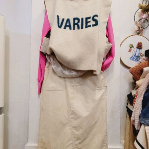 제평 수퍼파인 메리노울 후드베스트. 니코앤드 코듀로이