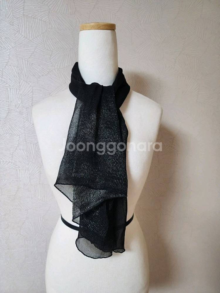 이따리아나 골드 블랙 스카프. 한혜자--0