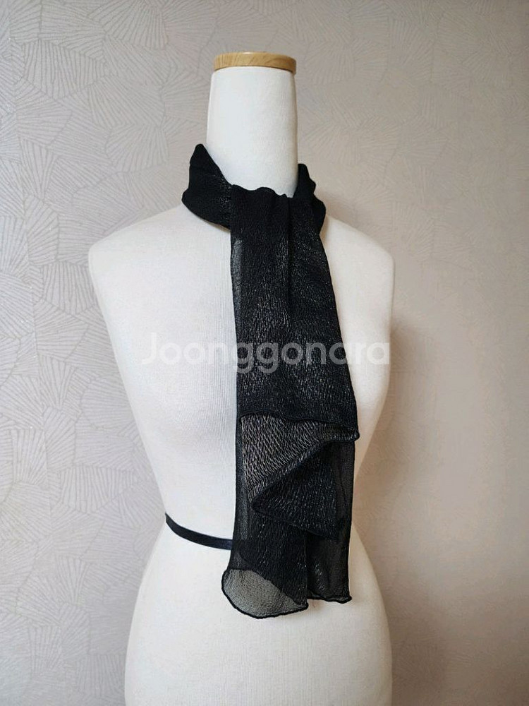 이따리아나 골드 블랙 스카프. 한혜자--2
