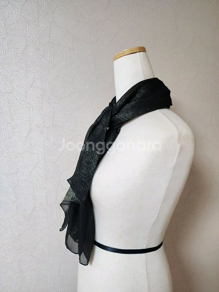 이따리아나 골드 블랙 스카프. 한혜자--3