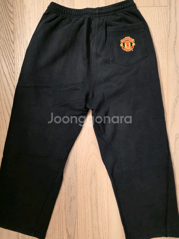 맨체스터 유나이티드 반바지 M--1