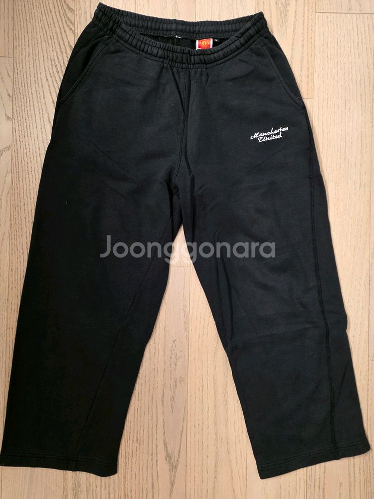 맨체스터 유나이티드 반바지 M--0