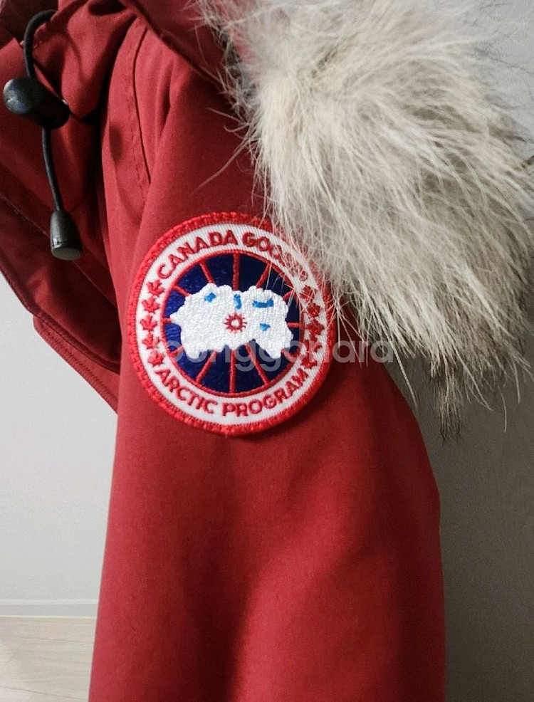 정품 캐나다구스 여성 XS 레드 패딩--3