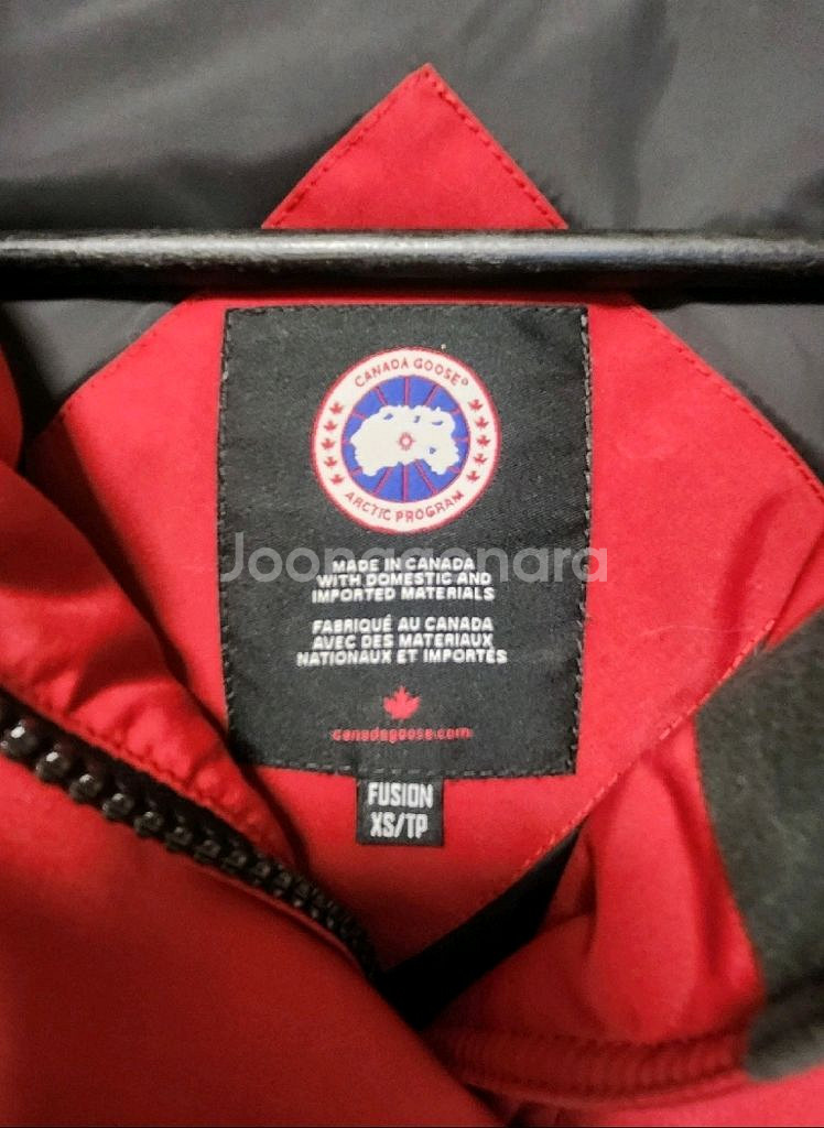 정품 캐나다구스 여성 XS 레드 패딩--4