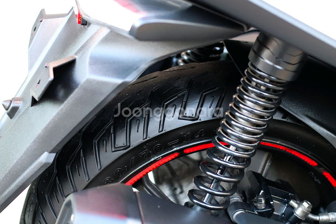 uhr125 dna모터스 23년식 오토바이 판매합니다--7