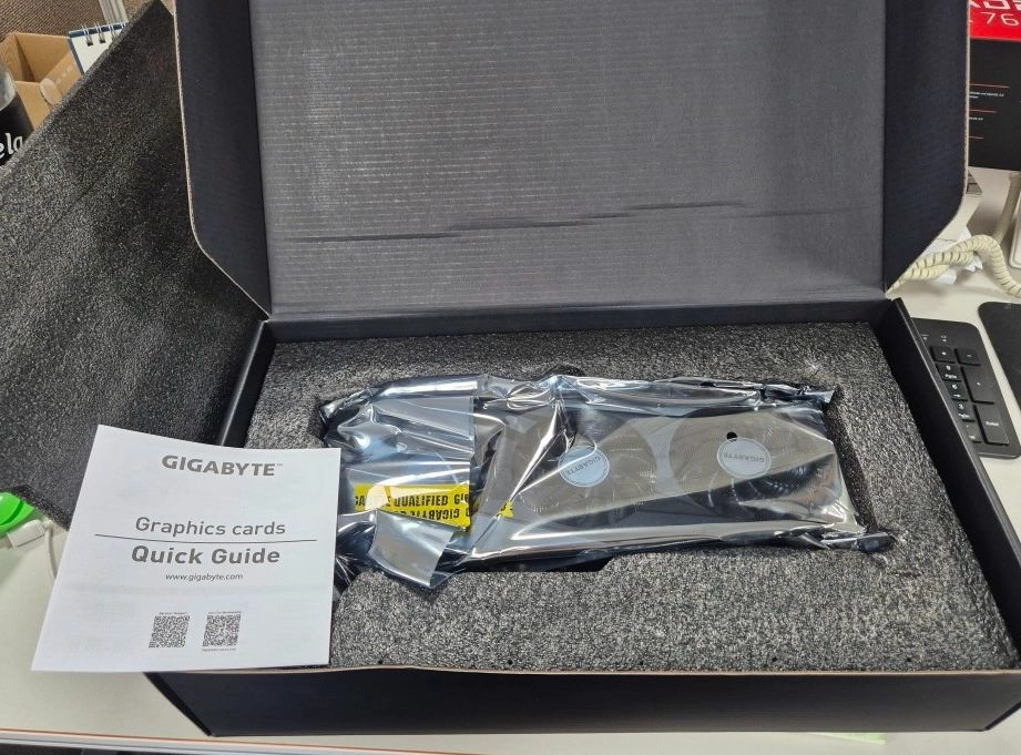 기가바이트 그래픽카드 라데온 RX 7600 GAMING 이미지