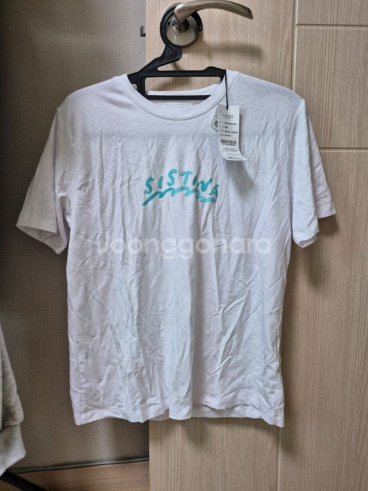 택도 안뗀 시스티나 반팔티셔츠 (66사이즈)--0