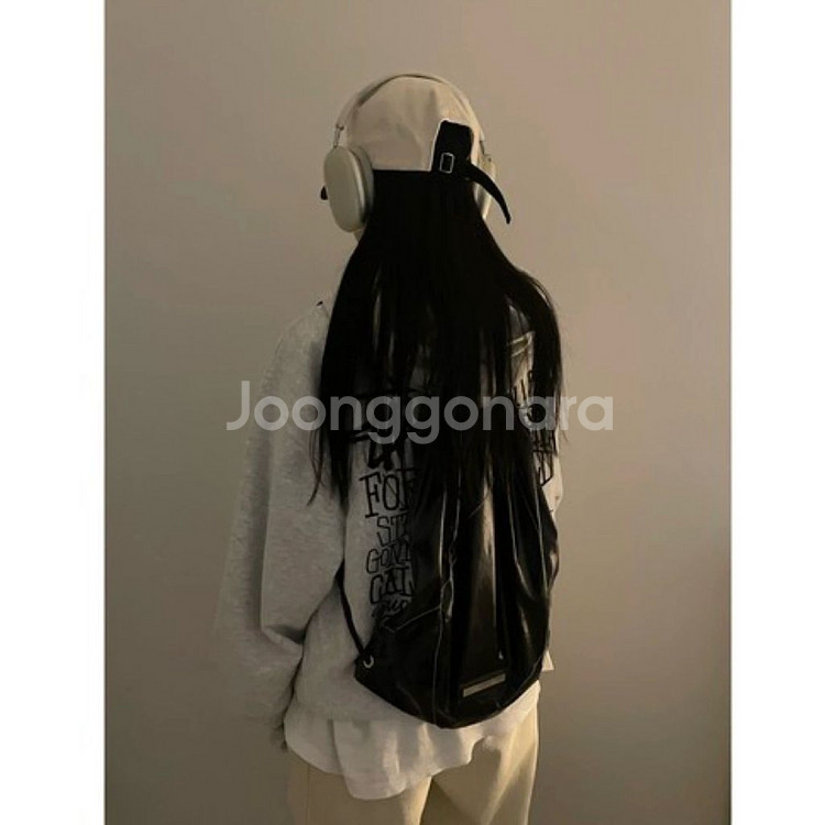 Matin Kim 마뗑킴 스트링 코팅 백팩 블랙--1