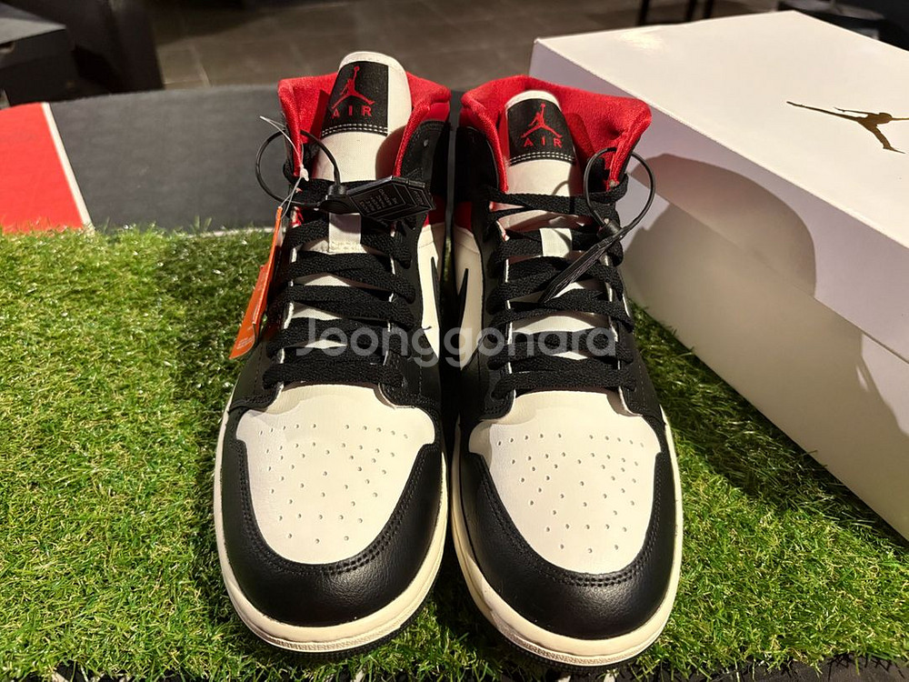 [새상품]조던1미드 블랙짐레드 정가이하 (W285)--3