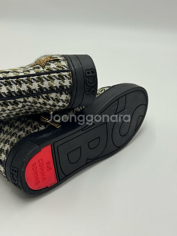 240 슈콤마보니--4