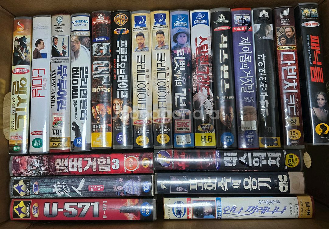 비디오테이프 개 당 1만원--0