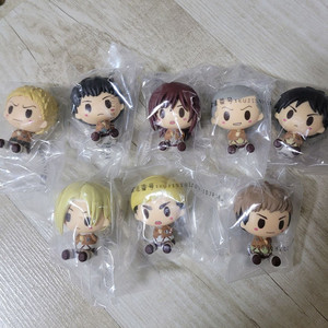 진격의 거인 제일복권 조사병단 초코노코 피규어 세트