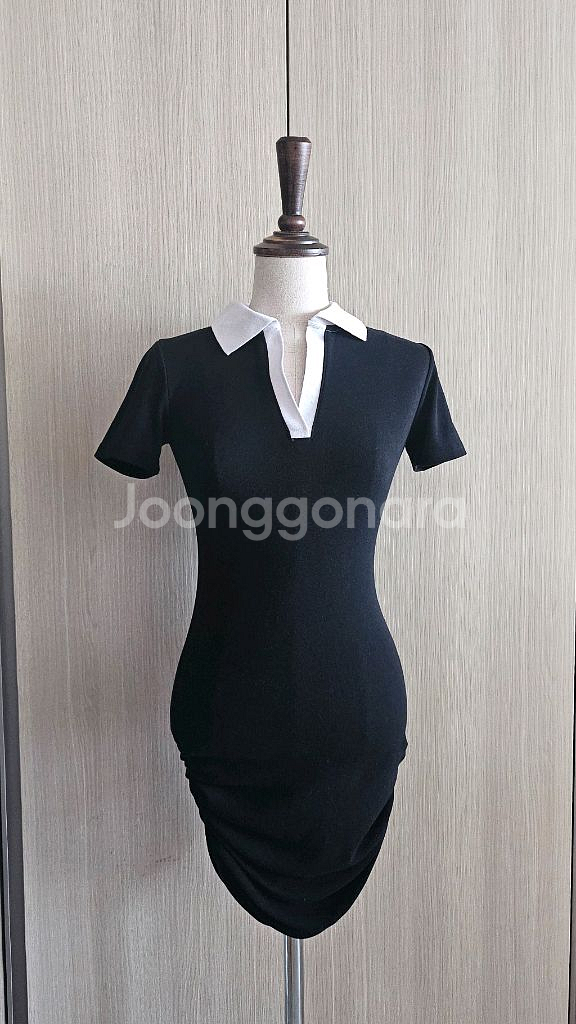 Cos 감성 흰검 배색 카라 미니원피스S--1