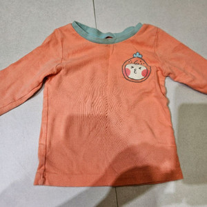 아동 유아 티셔츠 등 살짝 이염있음 일괄 2000원