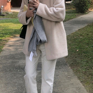 공드린 시어링 무스탕