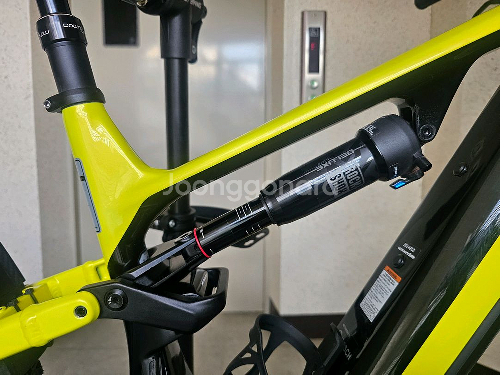 캐논데일 모테라 네오카본2 전기자전거M사이즈--1