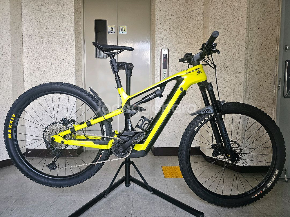 캐논데일 모테라 네오카본2 전기자전거M사이즈--0