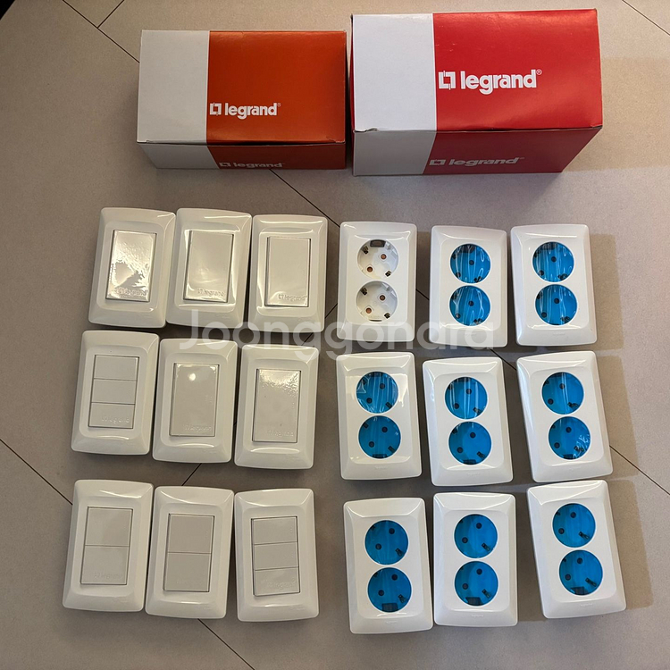 새상품) 르그랑 3구 스위치, 2구 콘센트, TV콘센트--0