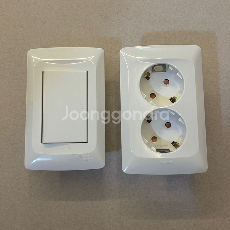 새상품) 르그랑 3구 스위치, 2구 콘센트, TV콘센트--5