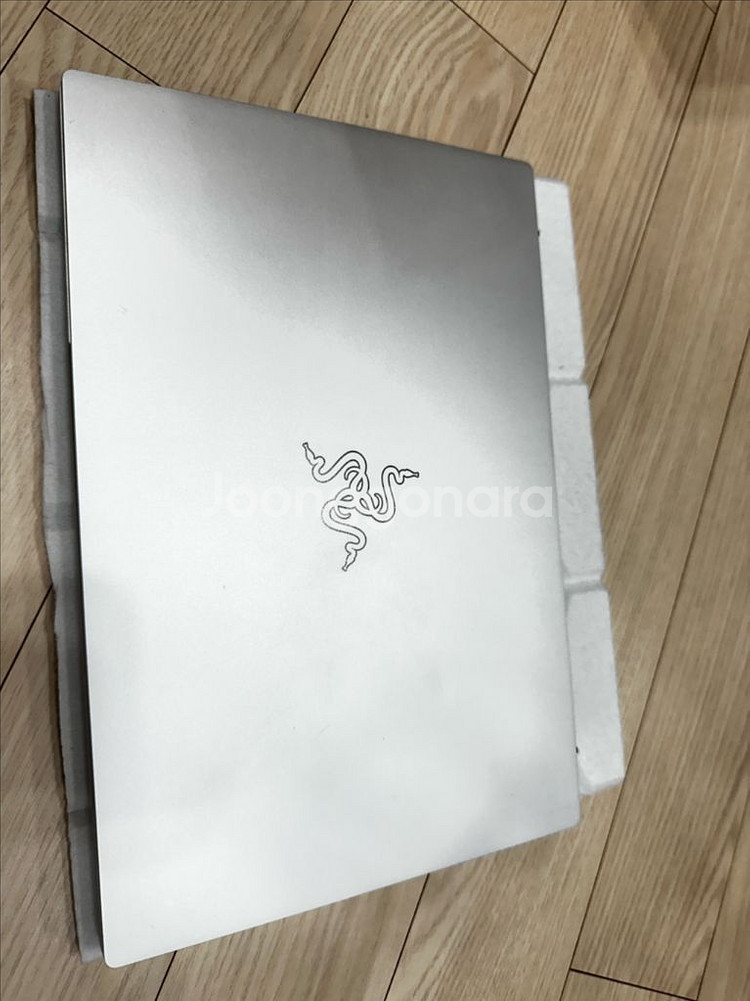 레이져 게이밍 노트북R-R-raz-RZ09-0357--0