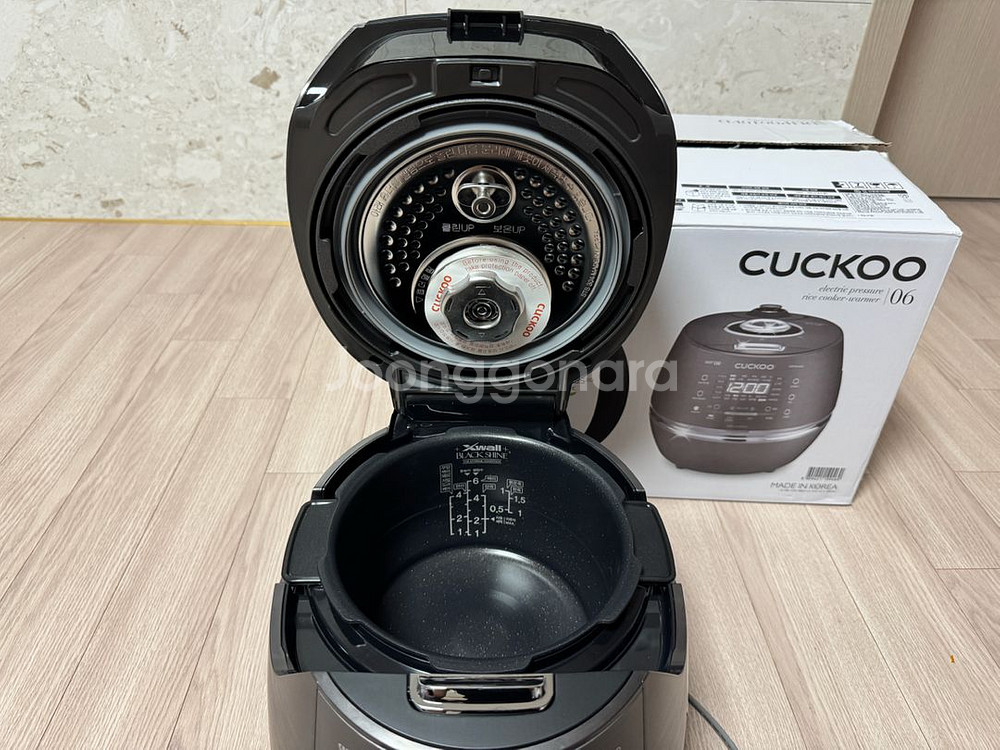 쿠쿠 IH압력밥솥 DHP0610FD 6인용 팝니다--4