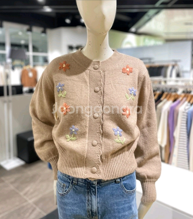 온앤온 플라워자수 니트 가디건 55사이즈--0