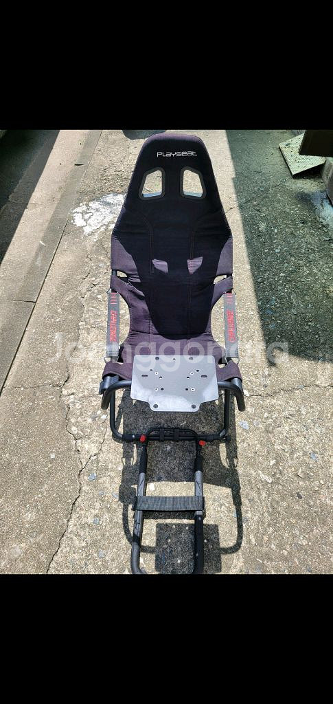 플레이시트 챌린지 레이싱시트 거치대 판매합니다--0