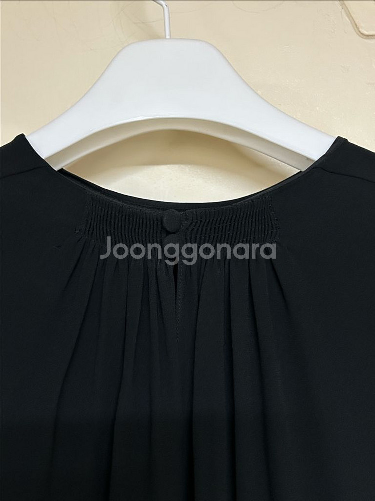 끌로에 실크 블라우스--4