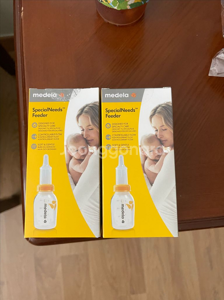 메델라 특수젖병 2개 판매해요.--0