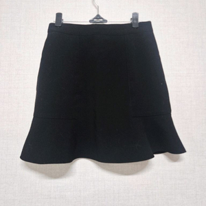 블랙 플레어 스커트