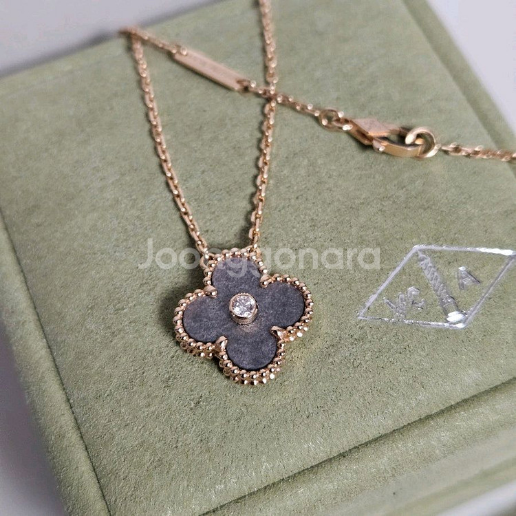 (2023년 홀리데이) 반클리프 빈티지 알함브라 목걸이--0