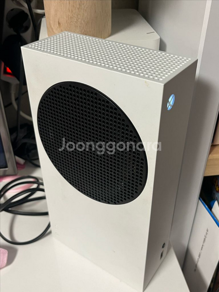 엑스박스 시리즈 S 512GB, 컨트롤러 2개, 충전독--2