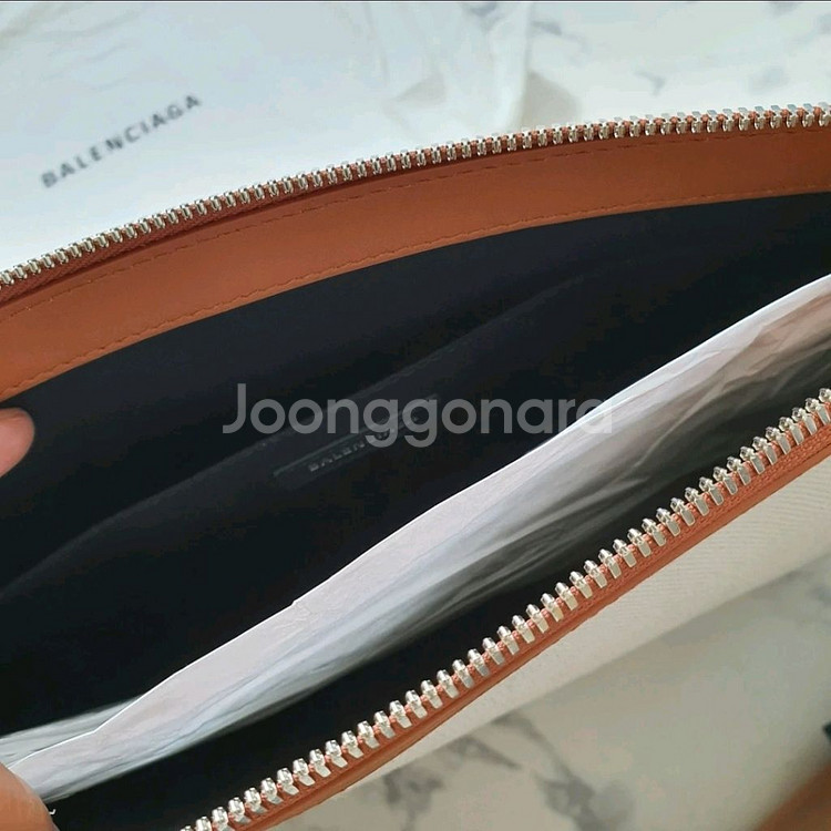 발렌시아가 클러치--1